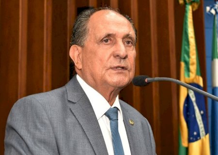 Dourados: Deputado Zé Teixeira reivindica unidade de saúde