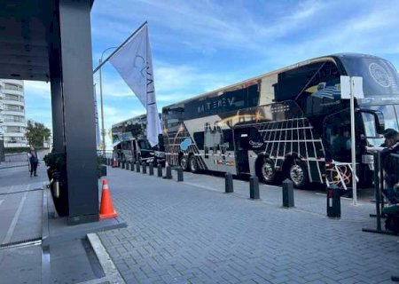 Uruguaios fazem foguetório em porta de hotel, mas São Paulo trata tema como irrelevante
