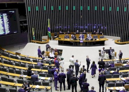 Deputados veem contaminação precoce de projetos com eleição na Câmara
