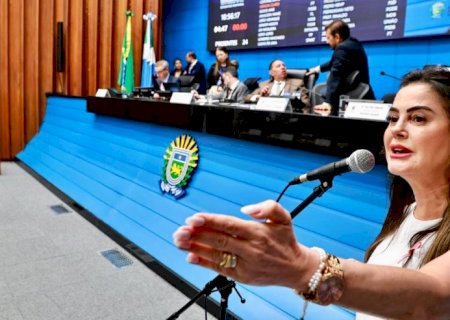 Mara Caseiro solicita ampliação de salas na escola do Mundo Novo