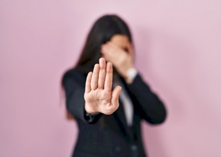 Mulheres foram vítimas de metade da violência política no Brasil entre 2022 e 2024