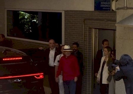 Lula chega em Brasília depois de cirurgia e recuperação em SP