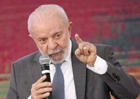 Lula reconhece erros de comunicação no governo e promete fazer mudanças necessárias