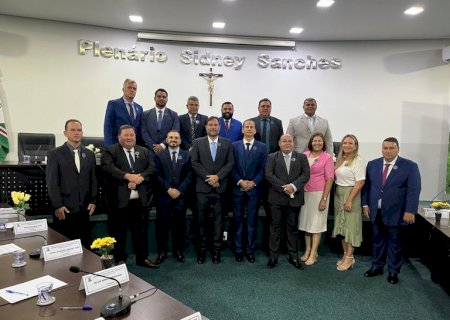 Nova Andradina inicia 16ª legislatura com posse de eleitos e definição da nova mesa diretora