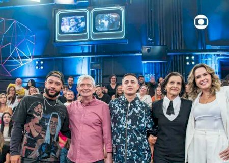 Memphis apresenta novo projeto musical, dança e exalta torcida do Corinthians no Altas Horas