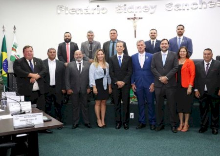 Câmara Municipal de Nova Andradina abre os trabalhos legislativos de 2025 com sessão solene