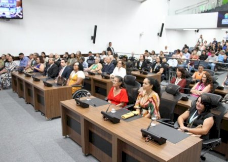 Ancestralidade e identidade cultural de MS marcam noite de homenagem aos artesãos