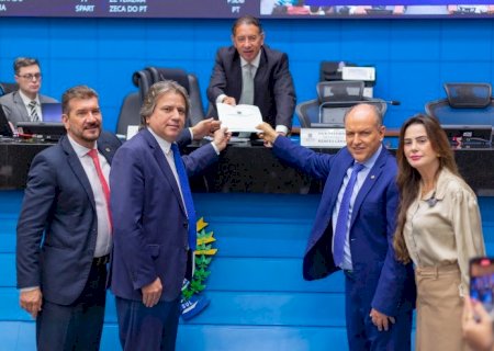 Caravina reforça críticas à concessão da BR-163 durante entrega de relatório na ALEMS
