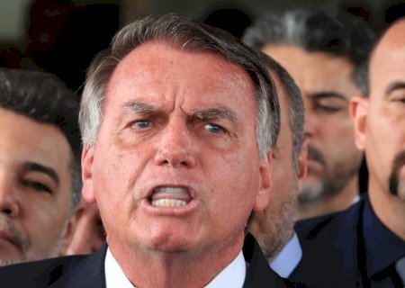 A nova tentativa de Bolsonaro de atrasar o andamento do processo sobre a trama golpista no STF