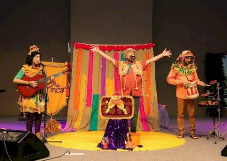 “Cultura de Mão em Mão' encanta milhares de crianças em Nova Andradina