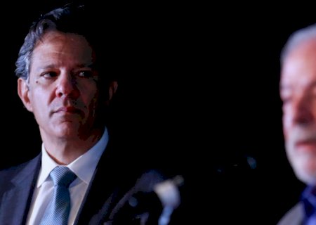 Eleitores de Bolsonaro acham Haddad melhor que Lula, diz PoderData