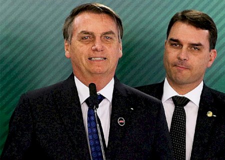 Flávio: Candidato de Bolsonaro em 2026 deve concender indulto a ele e garantir que STF não o derrube