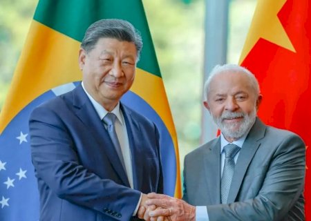 Em meio a tensões com Trump, Lula liga para o presidente da China