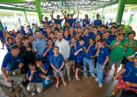 Deputado 'filho da escola pública' apresenta entregas para Dourados no Dia do Estudante