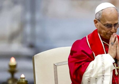Papa lamenta aumento de perseguição aos cristãos