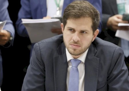 PL só impulsiona anistia se for para Bolsonaro, diz líder do PSB