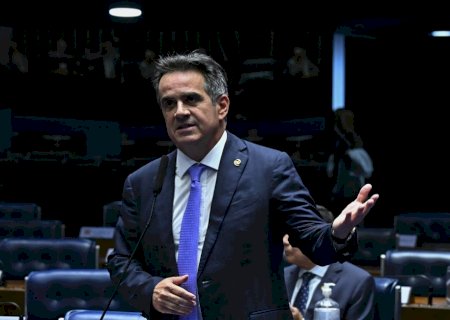 Ciro Nogueira e Eduardo Bolsonaro se falam por telefone após embate nas redes: ‘Tudo resolvido’