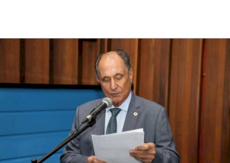 Zé Teixeira solicita recursos para vaquejada e reforma de praça