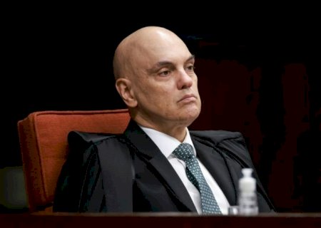 Moraes manda retirar pedido de exame de Bolsonaro sobre ida à Papuda