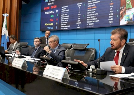 Projetos de Decreto Legislativo da Mesa Diretora versam sobre autorização e calamidade pública                  Um dos projetos reconhece ocorrência de calamidade pública em Ivinhema