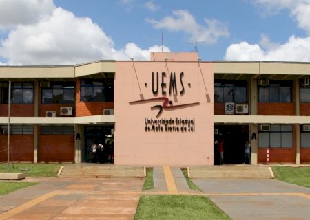 UEMS abre 476 vagas para graduação utilizando notas do Enem; inscrições seguem até 18 de janeiro de 2026