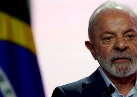 Lula propõe reunião dos Poderes para tratar de feminicídio