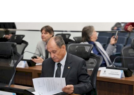 Zé Teixeira cobra melhorias em estradas e estrutura escolar de Dourados