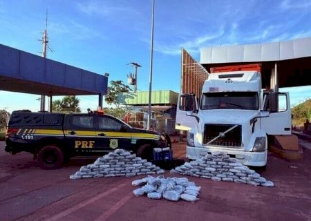 Motorista é preso com carregamento de skunk em transportadora no MS