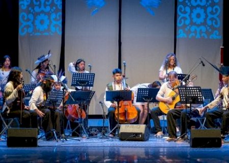 Nova Andradina recebe Orquestra Indígena com o espetáculo “Arapy Aguasu - Sinfonia entre Dois Mundos'