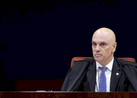 Moraes dá prazo de 48 horas para o Exército entregar as armas de Bolsonaro à PF