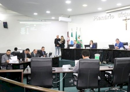 Câmara de Nova Andradina aprova projeto que restringe áreas exclusivas em frente a palcos de eventos com apoio público