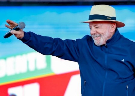Agenda dos candidatos: Lula encontra líderes em Nova York e Flávio Bolsonaro faz campanha em Natal