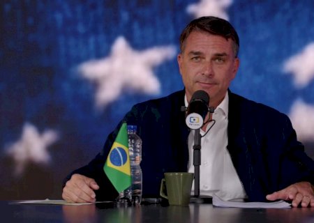 Flávio Bolsonaro promete novo programa contra dívidas dos brasileiros