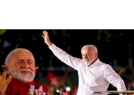 Lula diz que Brasil não aceita submissão aos EUA e critica atuação de adversários no exterior